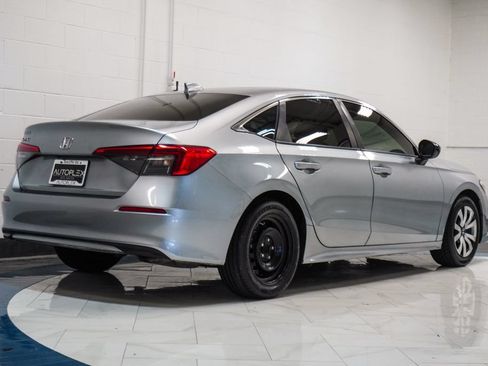 Used 2023 Honda Civic LX image 28