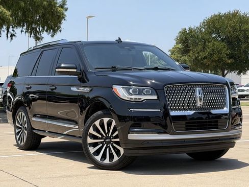Used 2022 Lincoln Navigator Reserve AWD/4WD image 2