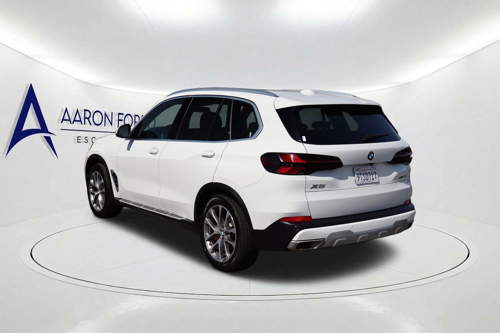 Used 2026 BMW X5 xDrive40i AWD/4WD image 7