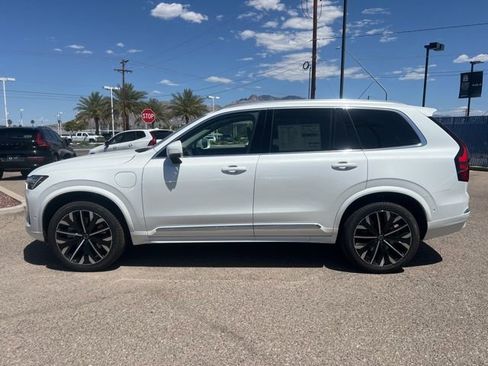 New 2026 Volvo XC90 T8 Ultra w/ Protection Package Premier image 6