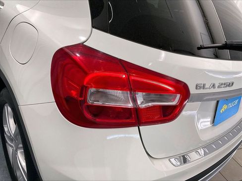 Used 2017 Mercedes-Benz GLA 250 4MATIC image 34
