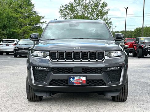 New 2026 Jeep Grand Cherokee Limited AWD/4WD image 10