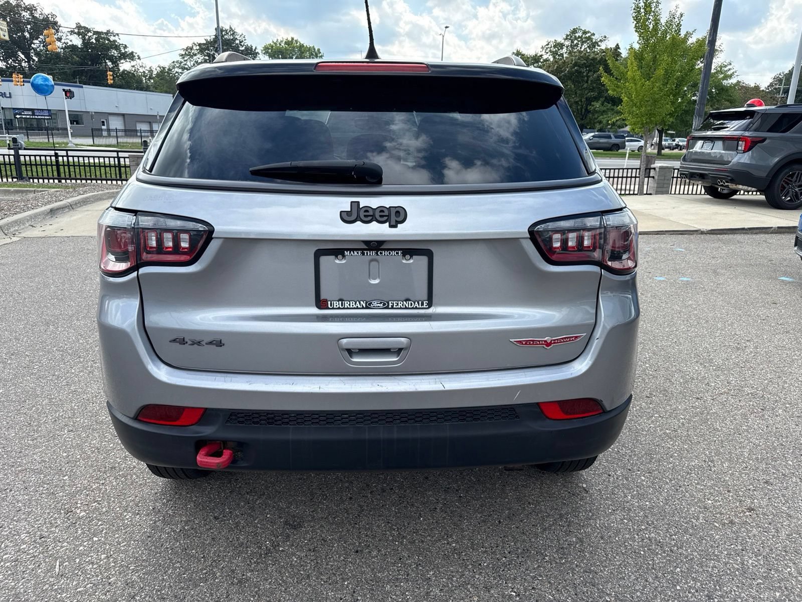Used 2018 Jeep Compass Trailhawk AWD/4WD image 8