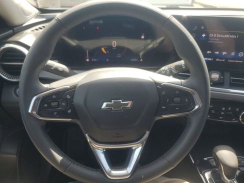 Used 2025 Chevrolet Trax ACTIV image 19