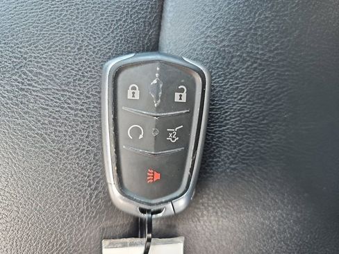 Certified 2022 Cadillac XT4 Sport w/ Enhanced Visibility Package image 35