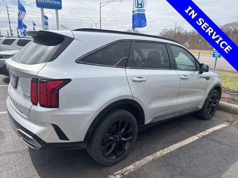 Used 2021 Kia Sorento SX image 12
