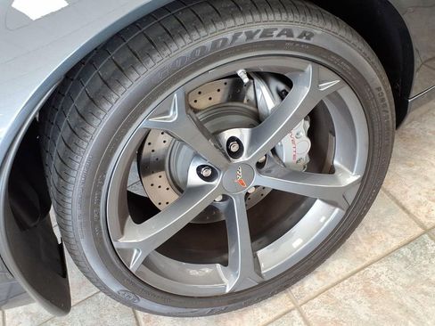 Used 2012 Chevrolet Corvette Grand Sport w/ 2LT Preferred Equipment Group RWD image 5