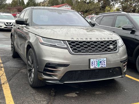 Used 2018 Land Rover Range Rover Velar R-Dynamic SE AWD/4WD image 2