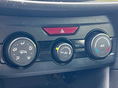 Used 2019 Subaru Impreza 2.0i Premium image 21