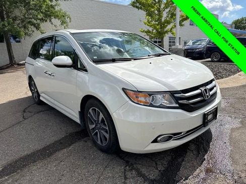 Used 2015 Honda Odyssey Touring Elite image 14