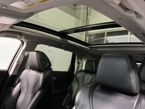 Used 2023 Acura MDX SH-AWD w/ Technology Package image 24