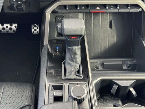 Used 2022 Toyota Tundra SR5 image 6