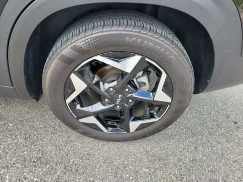 Used 2024 Kia Seltos EX image 26