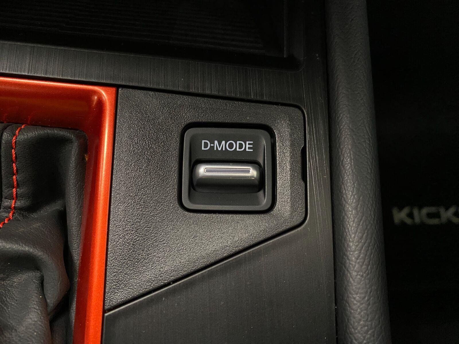 Certified 2025 Nissan Kicks SR AWD/4WD image 25