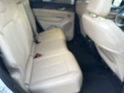 Used 2023 Jeep Grand Cherokee 4WD 4xe w/ Luxury Tech Group II image 21