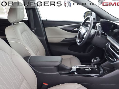 Certified 2024 Buick Envista Avenir FWD image 24
