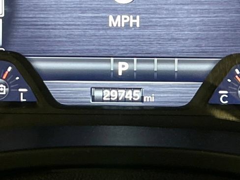 Used 2025 RAM 1500 Laramie AWD/4WD image 23