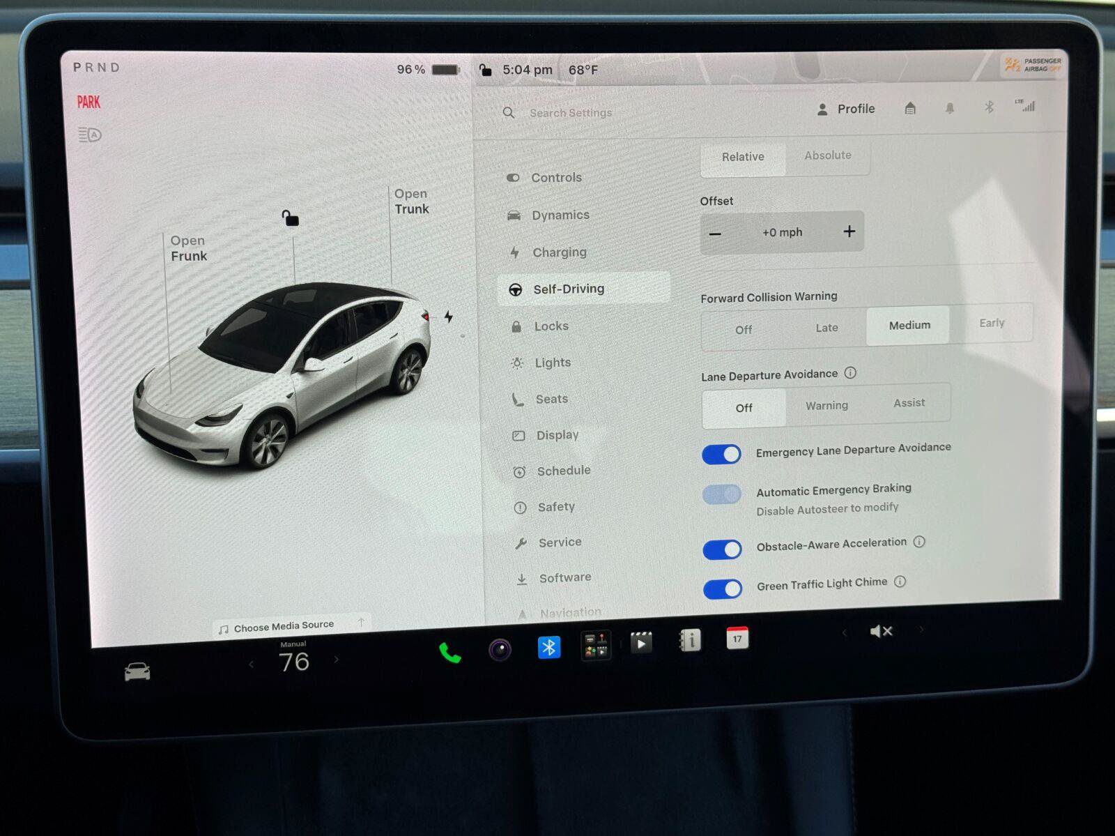 Used 2021 Tesla Model Y Long Range AWD/4WD image 27