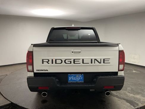 New 2026 Honda Ridgeline Black Edition image 6
