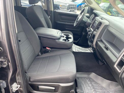 Used 2019 RAM 1500 Express w/ Express Value Package AWD/4WD image 23