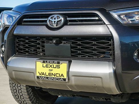 Used 2022 Toyota 4Runner TRD Off-Road Premium image 8