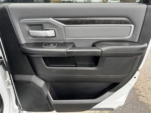 Certified 2023 RAM 2500 Big Horn w/ Level 1 Equipment Group image 15