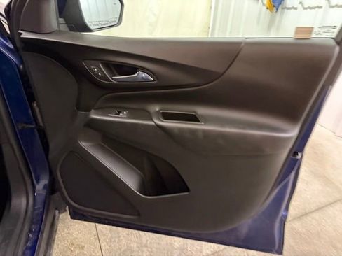 Used 2022 Chevrolet Equinox LT FWD image 19