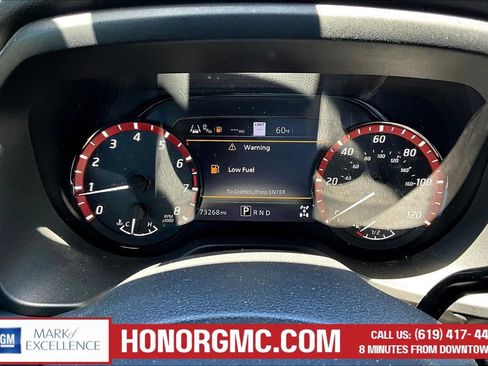 Used 2021 Nissan Titan PRO-4X w/ Pro-4x Convenience Package AWD/4WD image 14