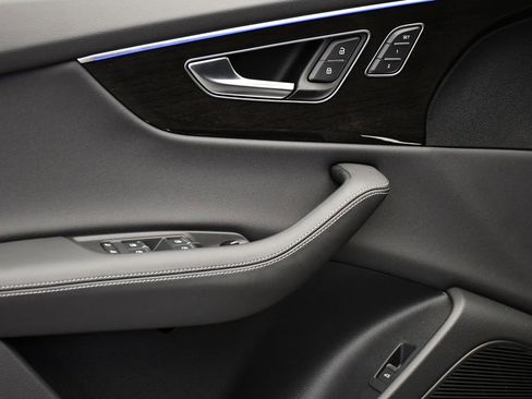 New 2026 Audi Q8 Premium Plus image 33