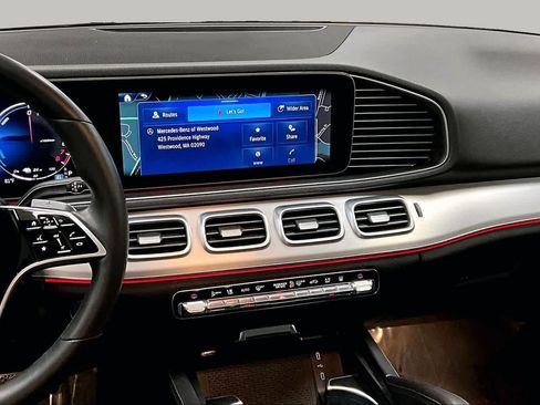Used 2024 Mercedes-Benz GLE 450e 4MATIC image 7