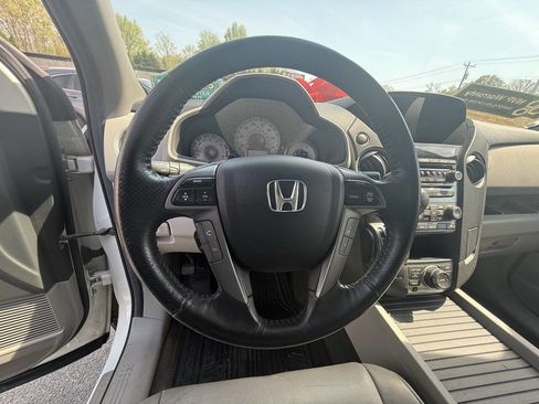 Used 2013 Honda Pilot Touring image 13