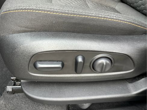 Used 2020 Chevrolet Equinox LT image 9