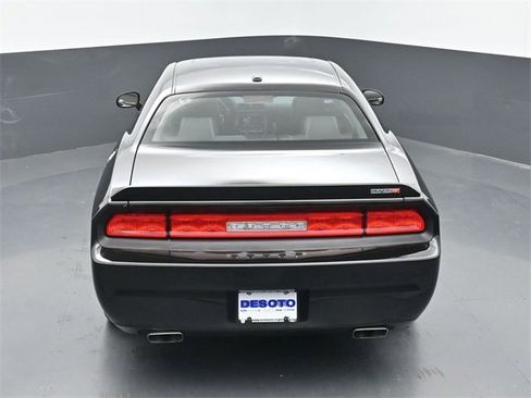 Used 2012 Dodge Challenger SRT8 w/ Premium Sound Group image 42