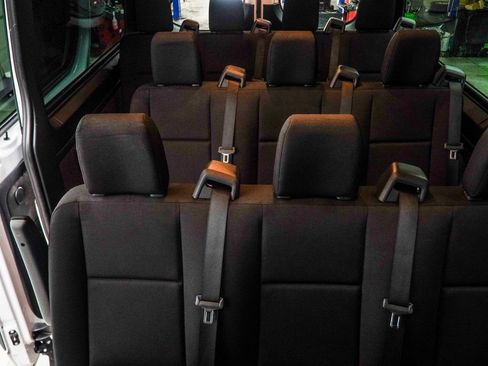 Used 2024 Mercedes-Benz Sprinter 2500 image 17