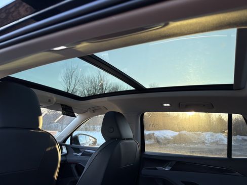 New 2026 Volkswagen Tiguan SE image 23