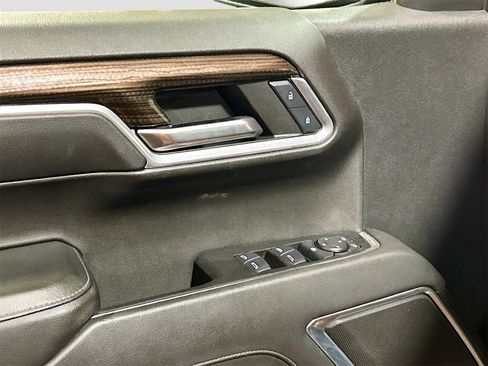 Used 2024 Chevrolet Silverado 1500 LT image 17