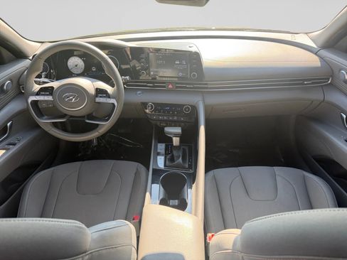 Used 2021 Hyundai Elantra SEL w/ Convenience + Premium Package FWD image 15