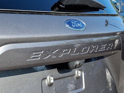 Certified 2023 Ford Explorer XLT w/ Equipment Group 202A AWD/4WD image 30