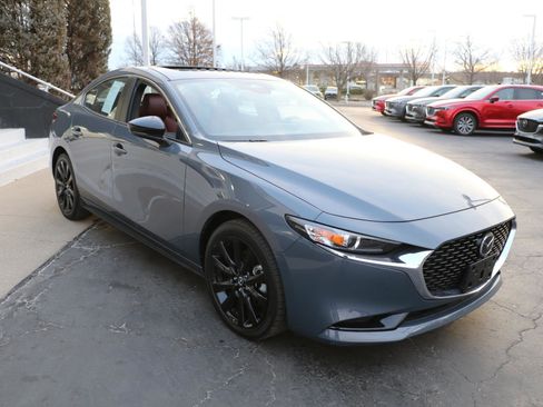 Certified 2025 MAZDA MAZDA3 s image 6