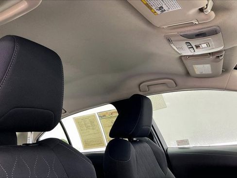 Used 2022 Toyota Corolla LE image 25