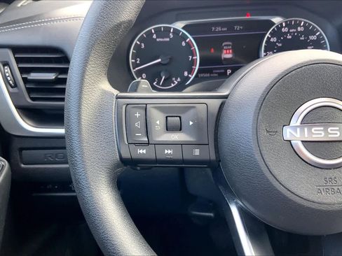 Used 2024 Nissan Rogue S FWD image 22