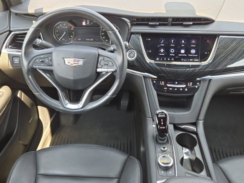 Used 2021 Cadillac XT6 Premium Luxury AWD/4WD image 28