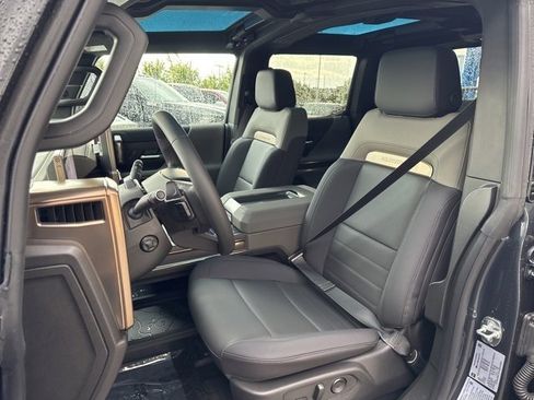 New 2025 GMC Hummer EV 2X image 15