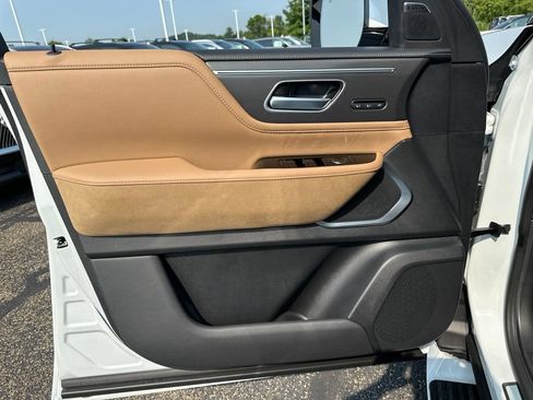 New 2027 INFINITI QX80 Luxe AWD/4WD image 37