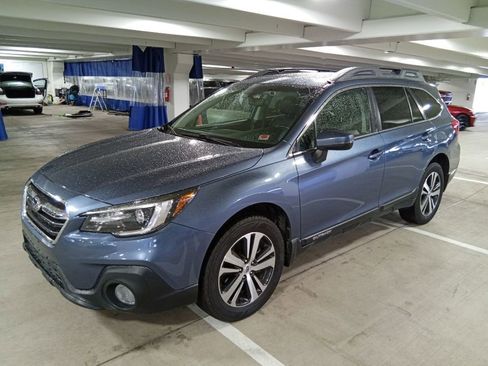 Used 2018 Subaru Outback 3.6R Limited AWD/4WD image 1