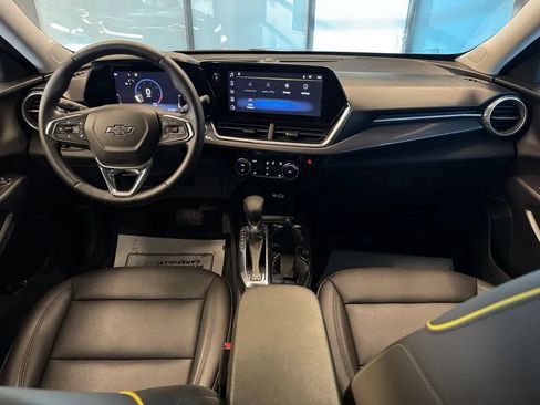 Used 2024 Chevrolet Trax ACTIV w/ Driver Confidence Package FWD image 9