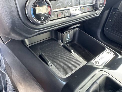 Certified 2025 Ford Bronco Outer Banks image 30