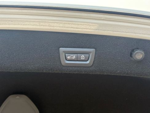 Used 2016 BMW 750i xDrive AWD/4WD image 46