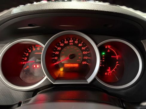 Used 2010 Toyota Tacoma 4x4 Access Cab V6 image 11
