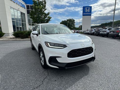 New 2025 Honda HR-V LX image 2